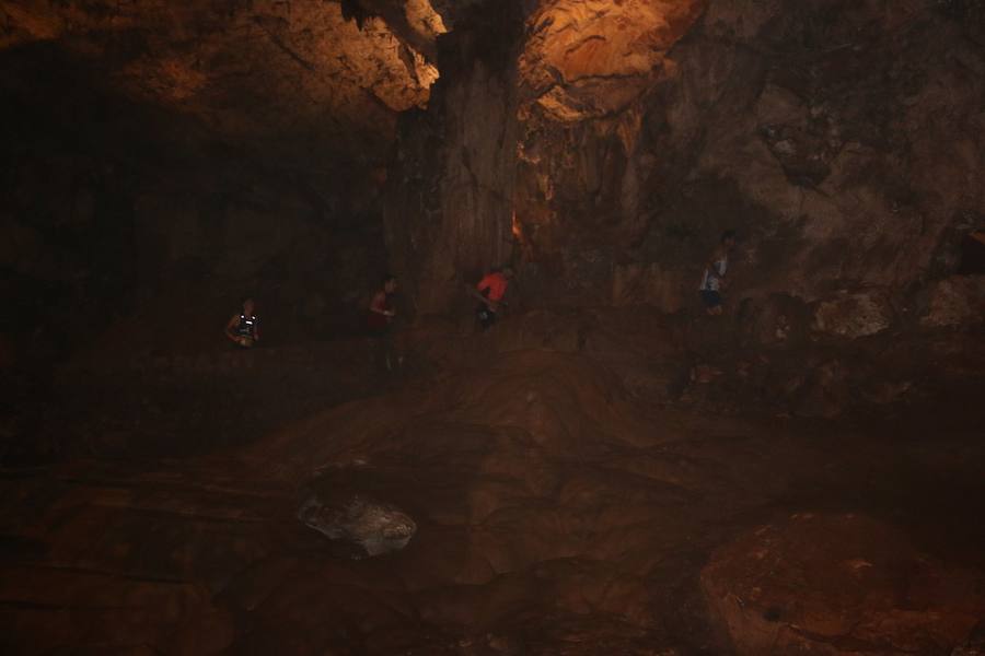 Primera prueba de la Copa Diputación de Trail 2018 que se celebra en el entrono de la localidad de Valporquero adentrandose en la cueva para recorrerla durante 400mts