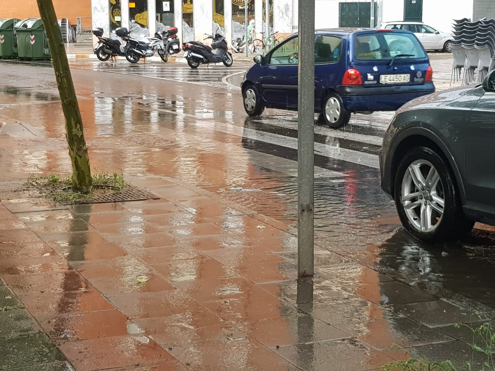 Fotos: Una gran tormenta sorprende a León y a su alfoz