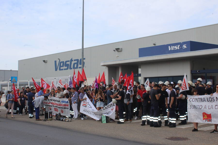 Fotos: Multitudinario primer paro en Vestas