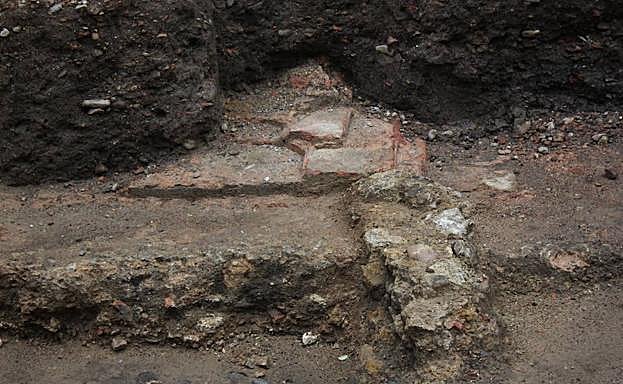 Imagen principal - El «espectacular» hallazgo de San Pelayo permitirá crear un espacio integral del León romano en el casco histórico