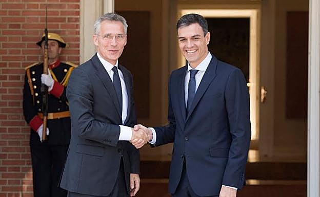 Stoltenberg y Sánchez.