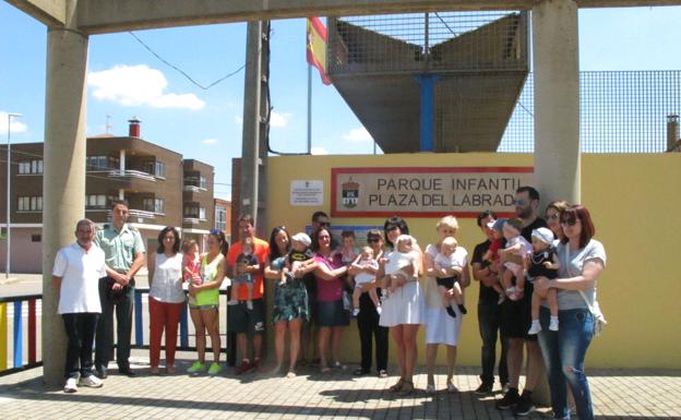 Parque Infantil Plaza del Labrador.