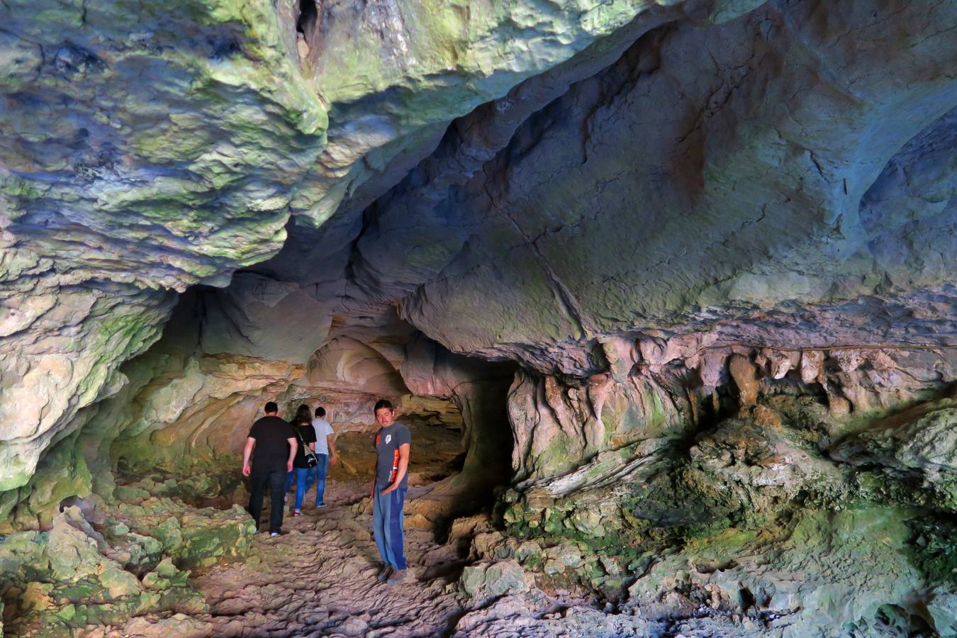 Cueva del Agua en Orbaneja del Castillo.