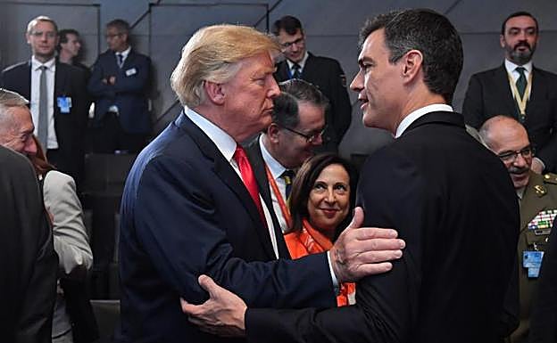 Pedro Sánchez y Donald Trump, en la cumbre de la OTAN.