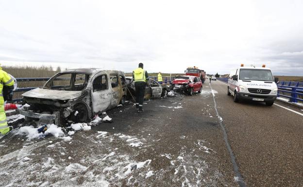 Accidente en la autovía A-66 a la altura de Villamañán (León).