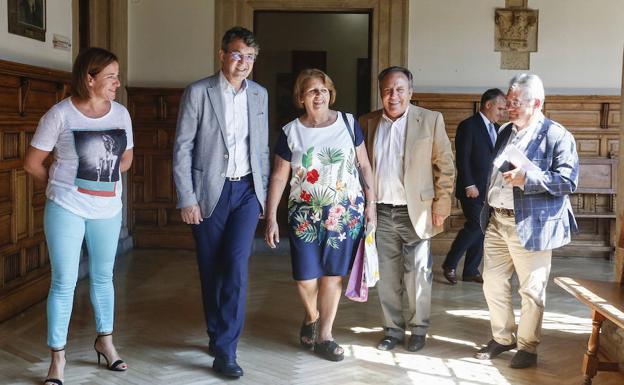 El presidente de la Diputación junto con Agustina Berlanga