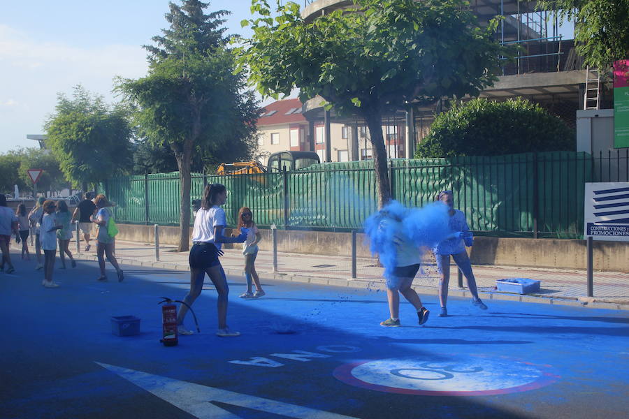 Fotos: La Color Party de La Virgen del Camino celebra su cuarta edición