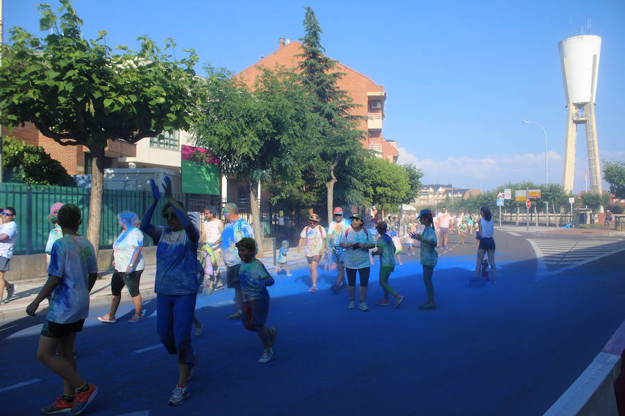 Fotos: La Color Party de La Virgen del Camino celebra su cuarta edición