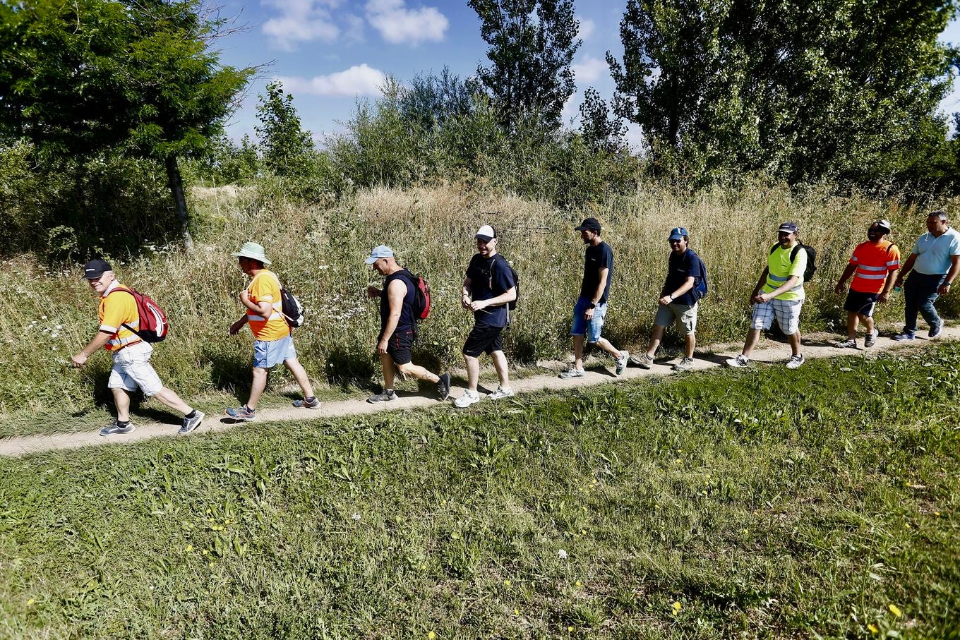 Trabajadores de Vestas, realizan una marcha de protesta desde Villadangos del Páramo a Hospital de Órbigo 