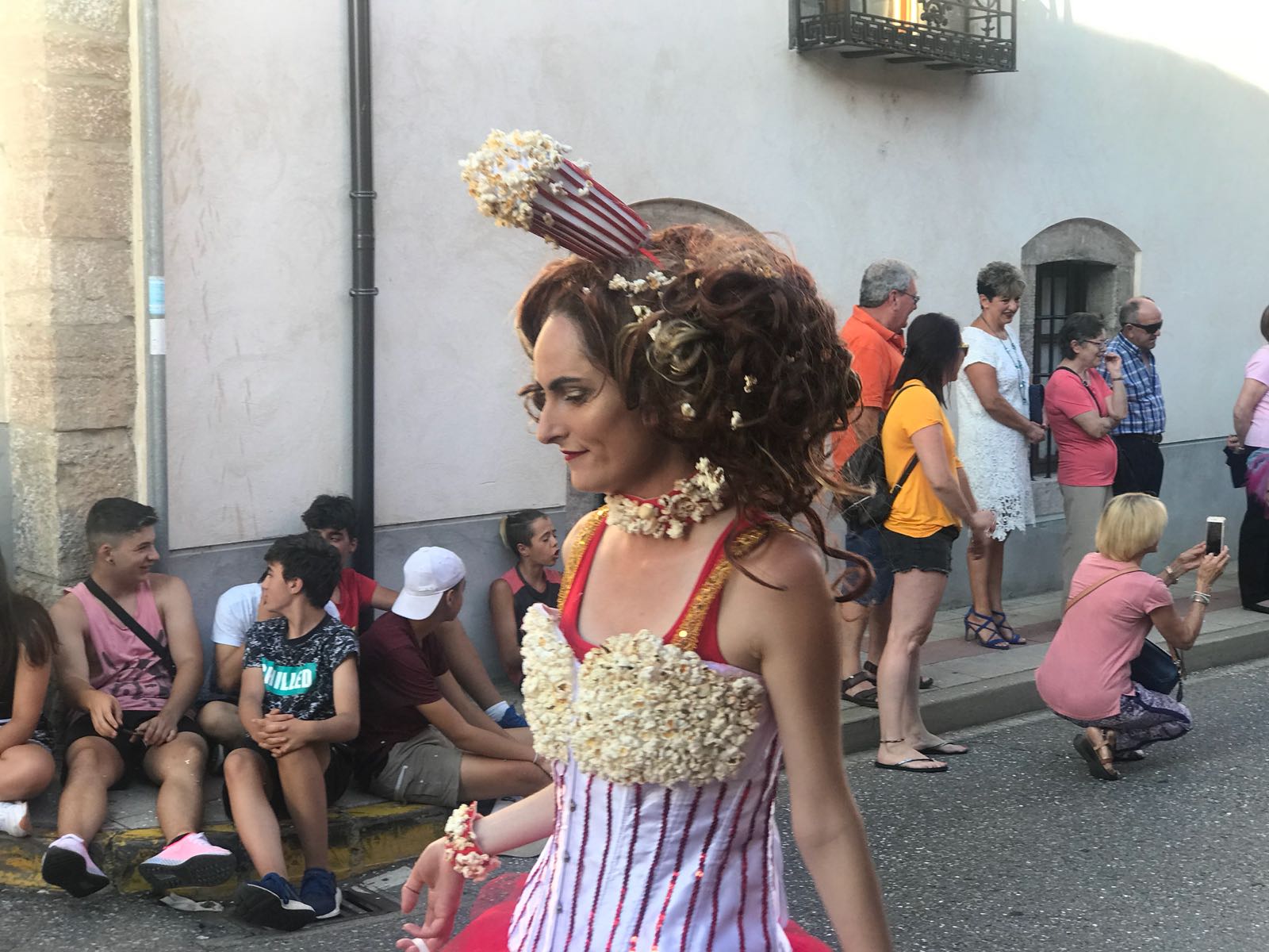 Fotos: El Carnaval también es para el verano en Pola de Gordón