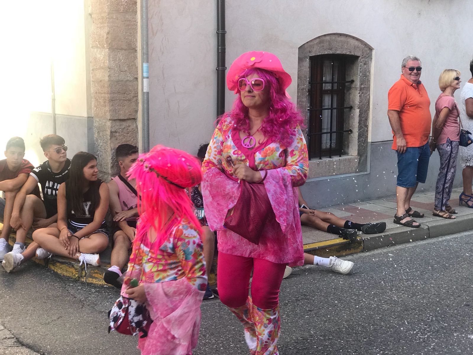 Fotos: El Carnaval también es para el verano en Pola de Gordón
