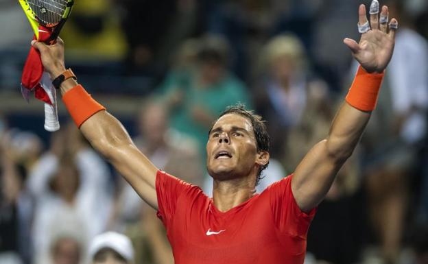 Rafa Nadal celebra su triunfo ante Wawrinka.