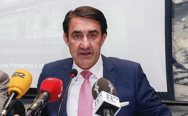 El PSOE pide la comparecencia de Suárez-Quiñones.