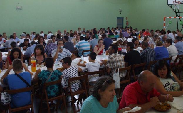 La Asociación Cultural y Recreativa de Valdefuentes del Páramo celebra su fiesta de verano