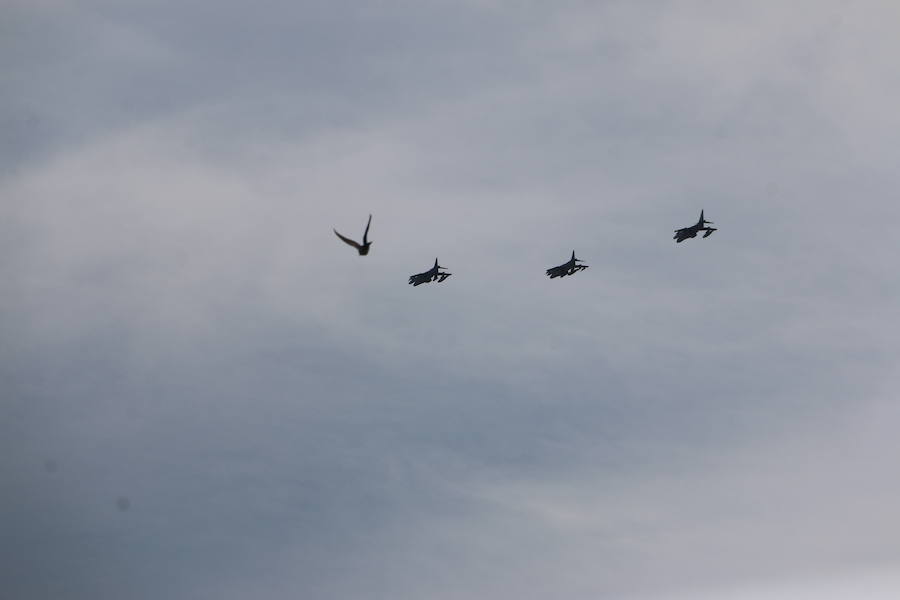 Fotos: Los cazas surcan el cielo de León