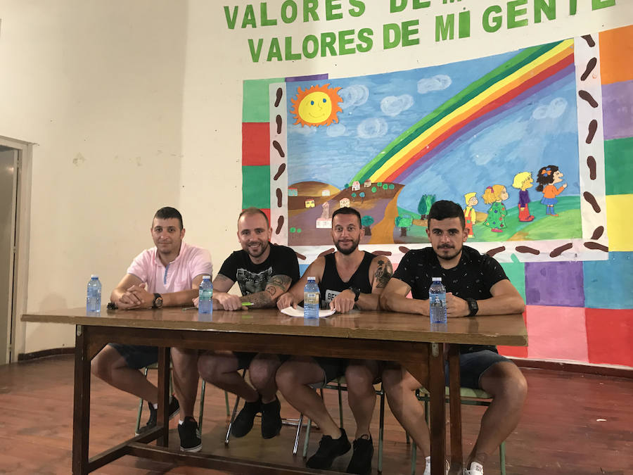 Miembros de la Asociación Cultural y Deportiva 'El Castillete'. 