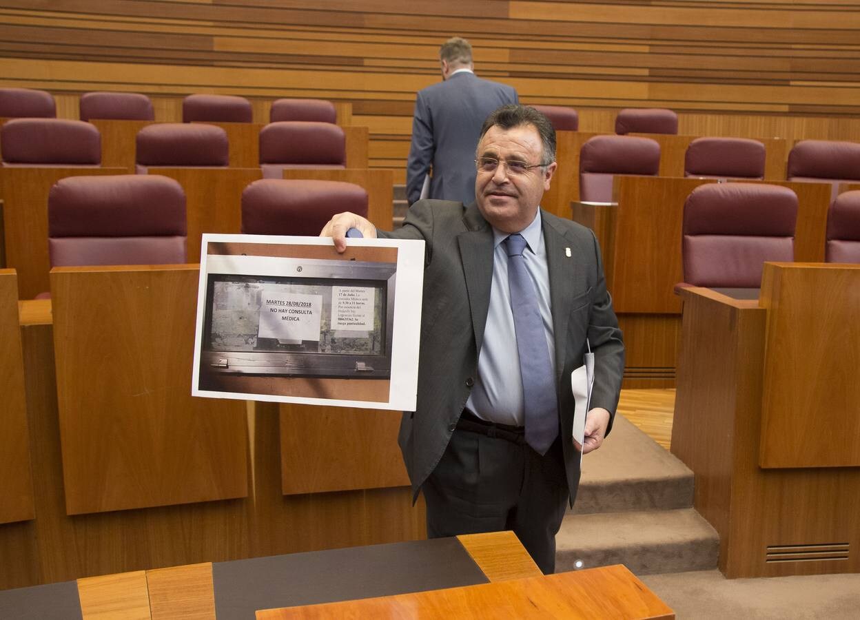 Fotos: Pleno en las Cortes de Castilla y León