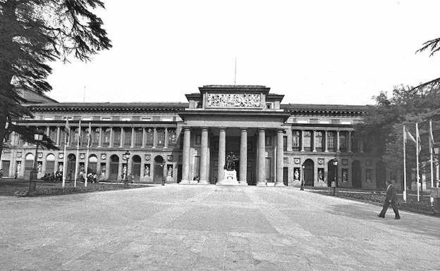 Fachada de la entrada principal del Museo del Prado.