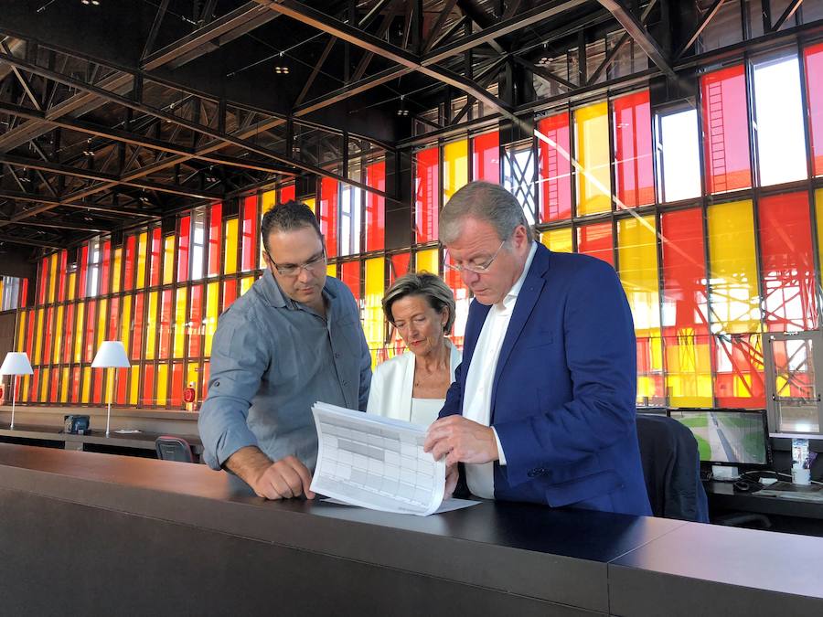 Fotos: Comparecencia de Antonio Silván para informar sobre el Palacio de Exposiciones de León