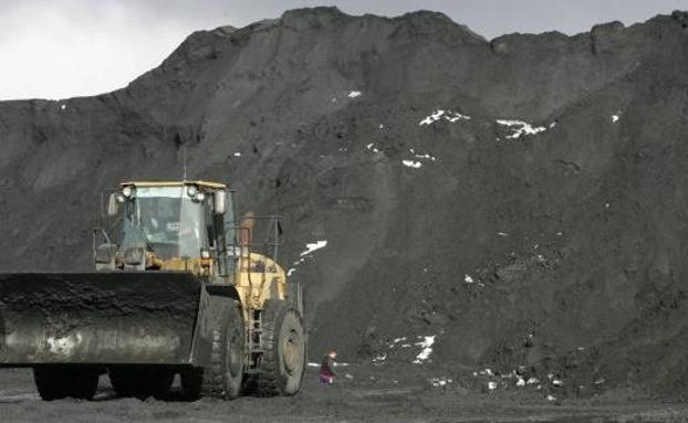 UGT y CCOO se reúnen el viernes con el Instituto para la Reestructuración de la Minería del Carbón para abordar el futuro del mineral