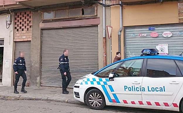 Imagen de efectivos de la Brigada Especial de la Policía Local.