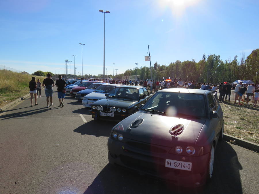 Fotos: ‘Manjar de reyes’ marida motor y gastronomía en el I Ciudad de León