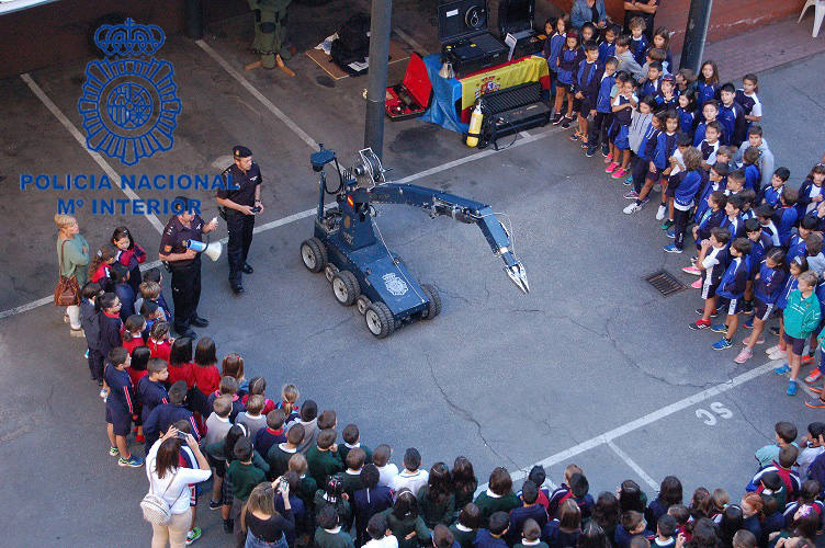 La Comisaría Provincial de León se abre a los centros educativos con motivo del próximo Día de la Policía