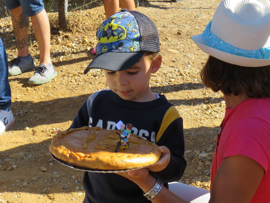 Fotos: Llegada de Piru a la fábrica de Villadangos