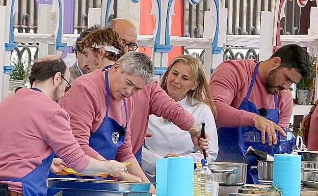 Los protagoinstas de Masterchef, durante la grabación del programa en León.