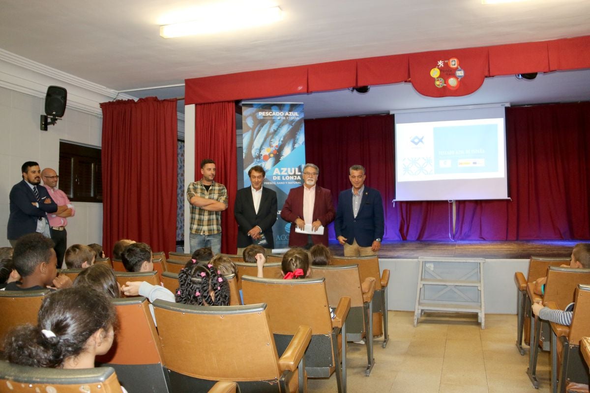 Fotos: El pescado presente en los comedores escolares leoneses