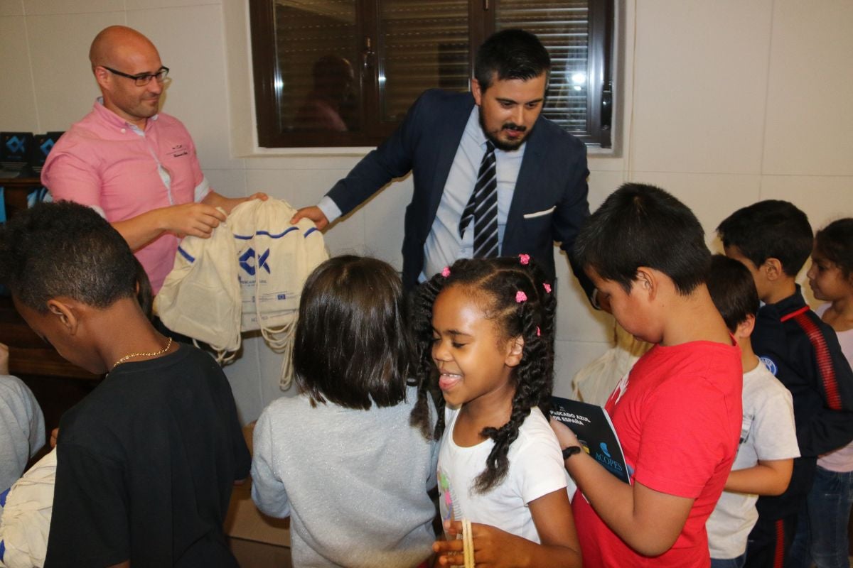 Fotos: El pescado presente en los comedores escolares leoneses
