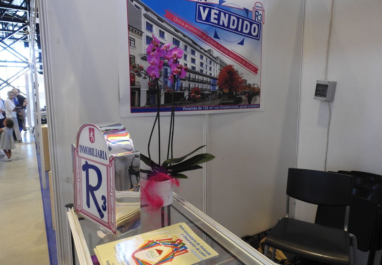 La Feria Inmobiliaria de Vivienda y Decoración de León se convierte en punto de encuentro para clientes y empresas con el Palacio de Exposiciones como marco