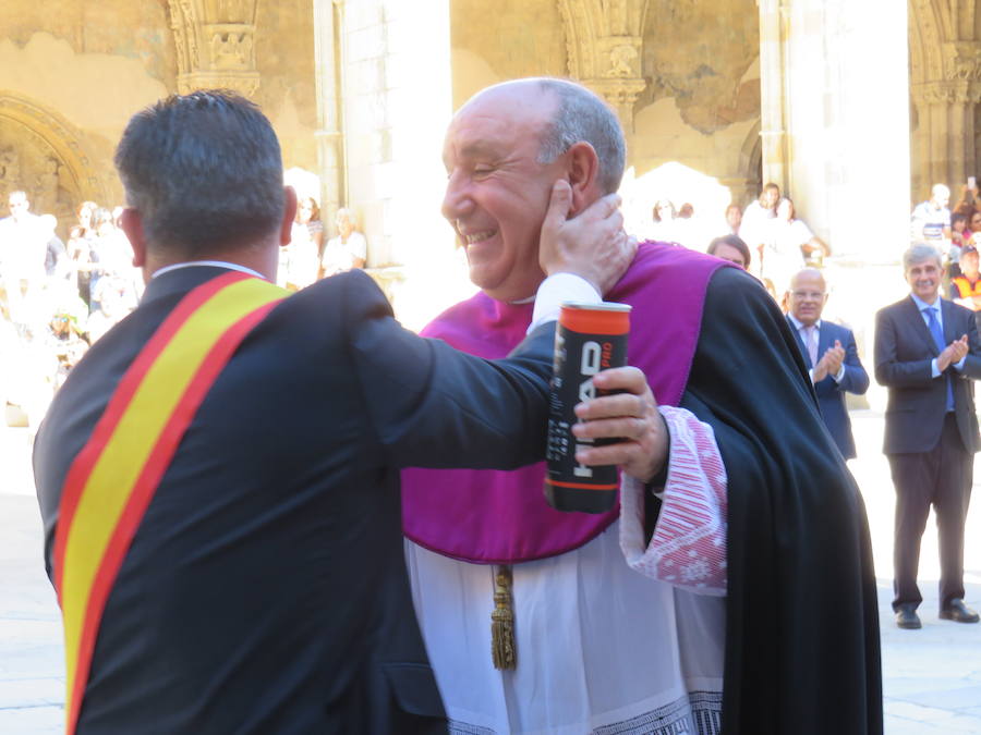 Fotos: El foro u oferta de la Catedral