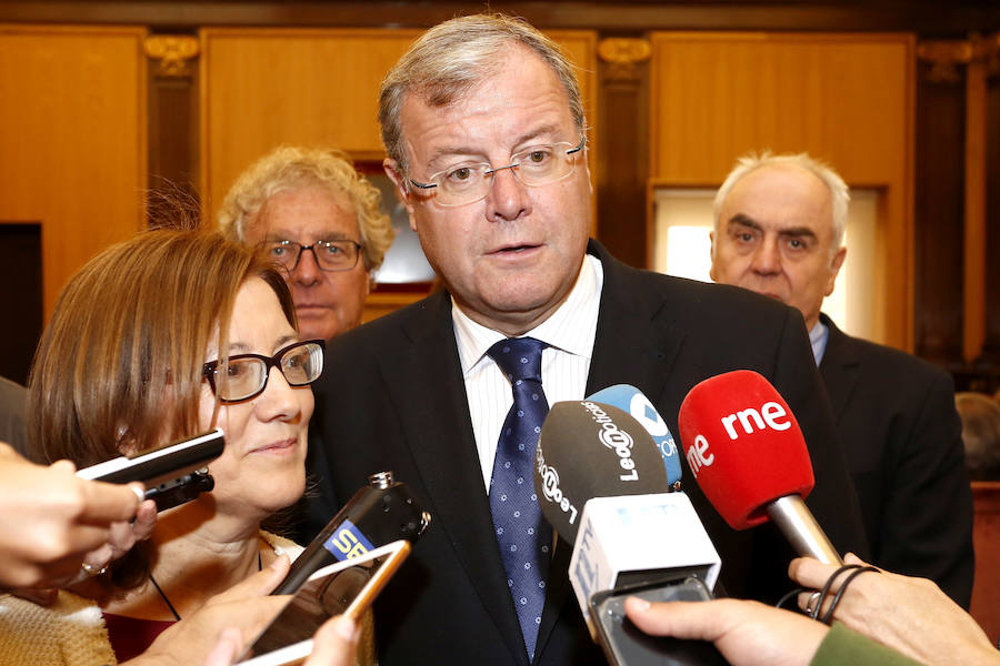 Fotos: Recepción en el Ayuntamiento de los galardonados con el Premio Mano Amiga 2018