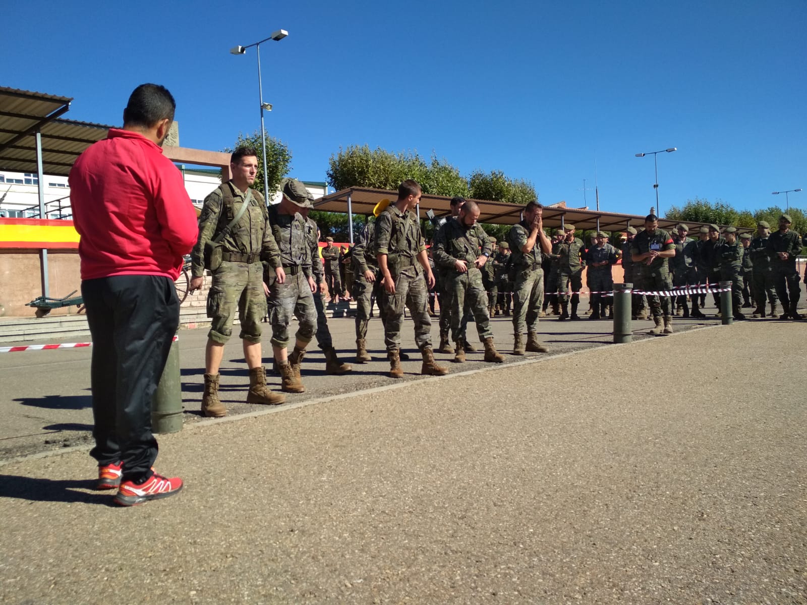 Fotos: La Legión gana en El Ferral