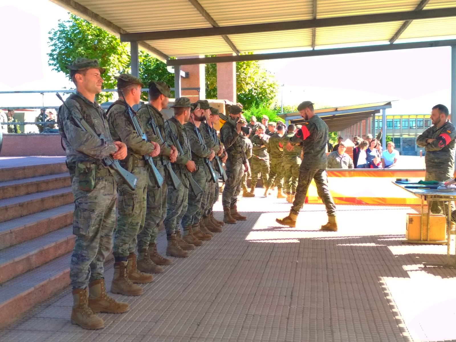 Fotos: La Legión gana en El Ferral