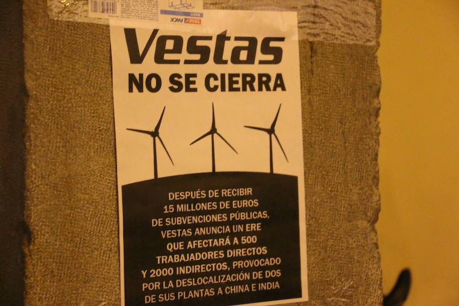 Fotos: La plantilla de Vestas lleva su conflicto a la Catedral de León