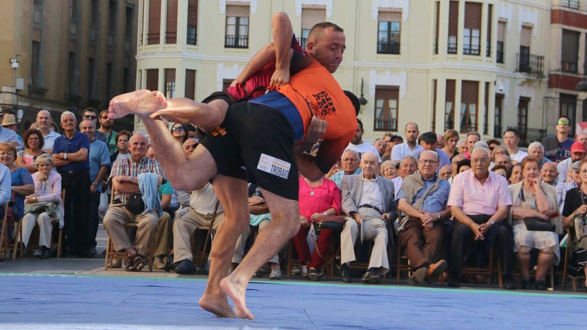 Fotos: La Catedral de León preside el Corro de San Froilán