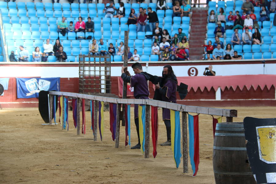 La arena de la Plaza de Toros acoge este año por primera vez la celebración de 'Las Justas Medievales' en honor al patrón