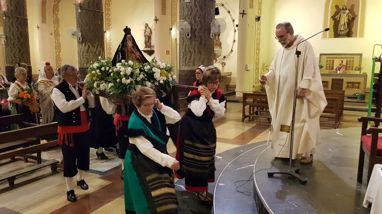 El Centro Leonés en Cataluña conmemora los actos de su patrona con leonoticias como invitado y da cuenta del enorme cariño y sentimiento hacia su tierra | «Esta casa ayuda a que León esté vivo entre nosotros y entre toda la gente y de aquí», aseguran