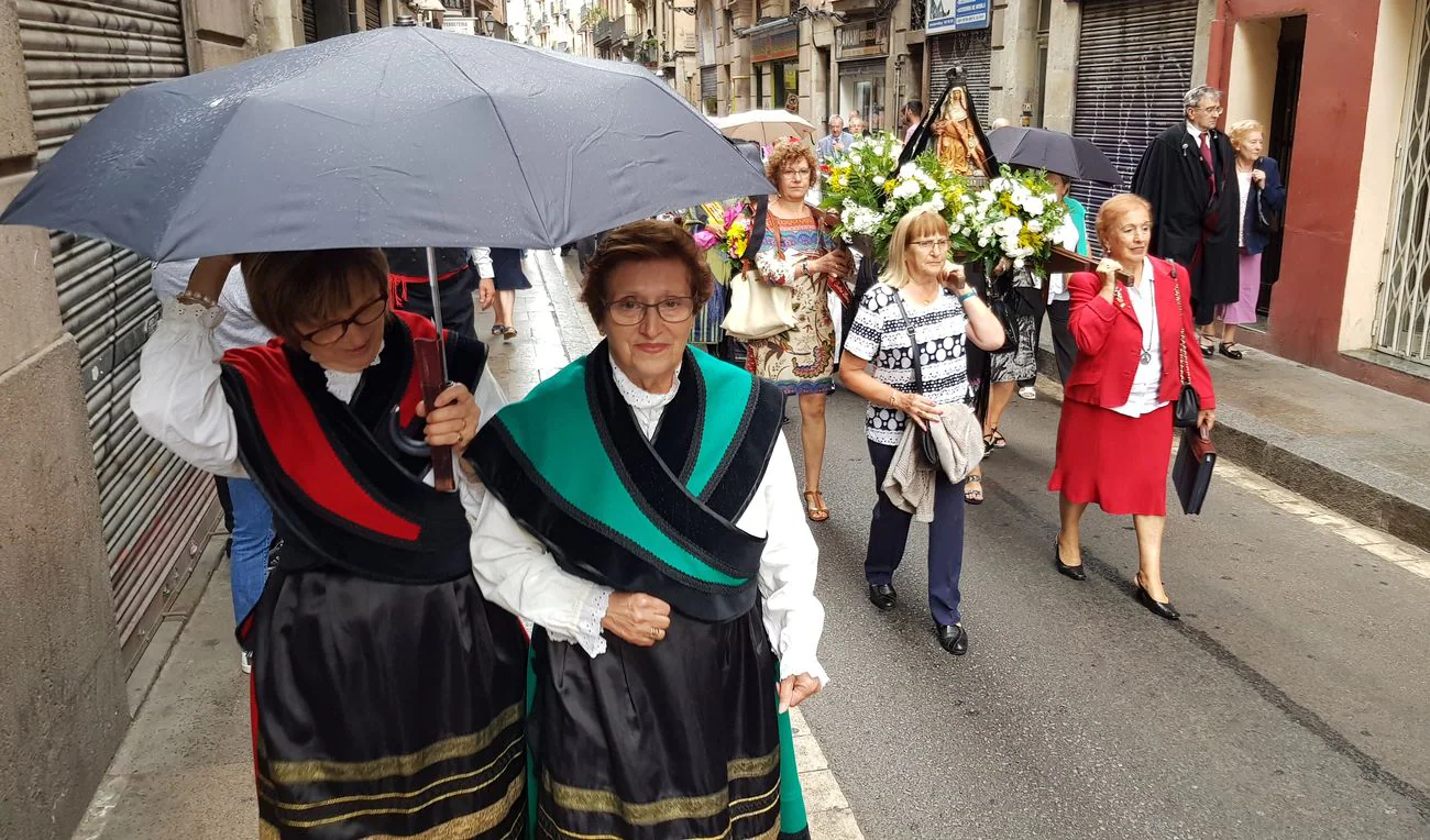 El Centro Leonés en Cataluña conmemora los actos de su patrona con leonoticias como invitado y da cuenta del enorme cariño y sentimiento hacia su tierra | «Esta casa ayuda a que León esté vivo entre nosotros y entre toda la gente y de aquí», aseguran