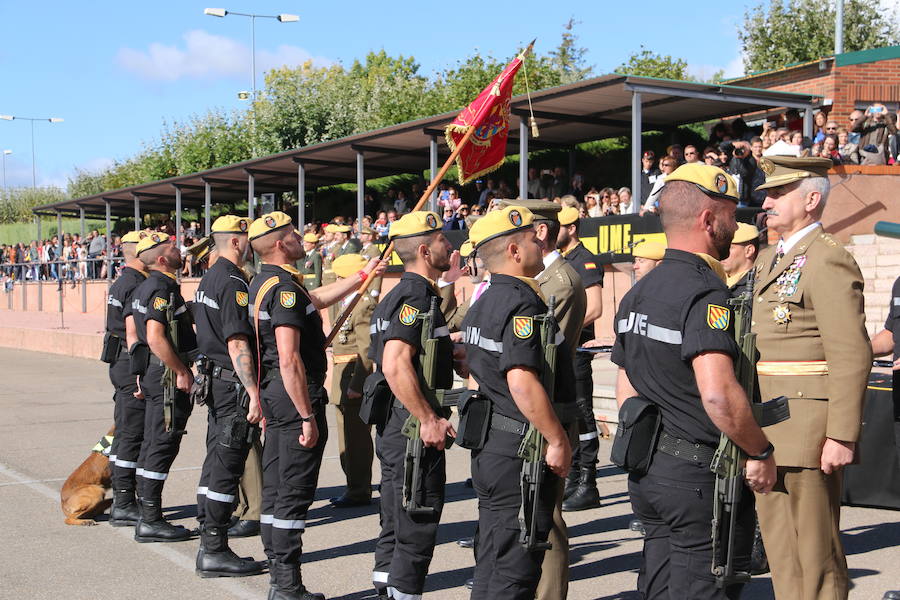 El V Batallón de Intervención en Emergencias de la Unidad Militar de Emergencias, con base en la localidad leonesa de El Ferral del Bernesga celebra la festividad en honor a su Patrona, Nuestra Señora del Rosario.