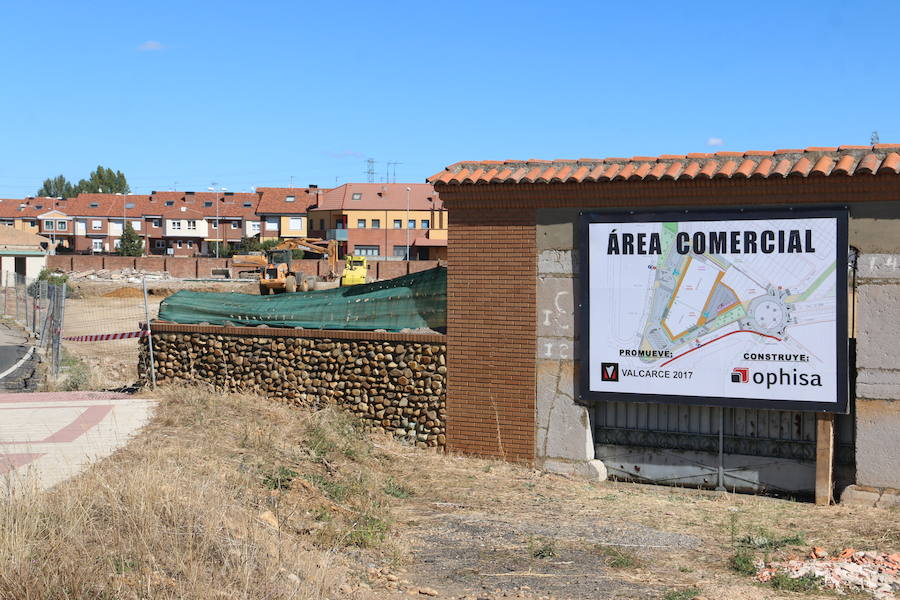 Fotos: Nueva área comercial en Villaquilambre