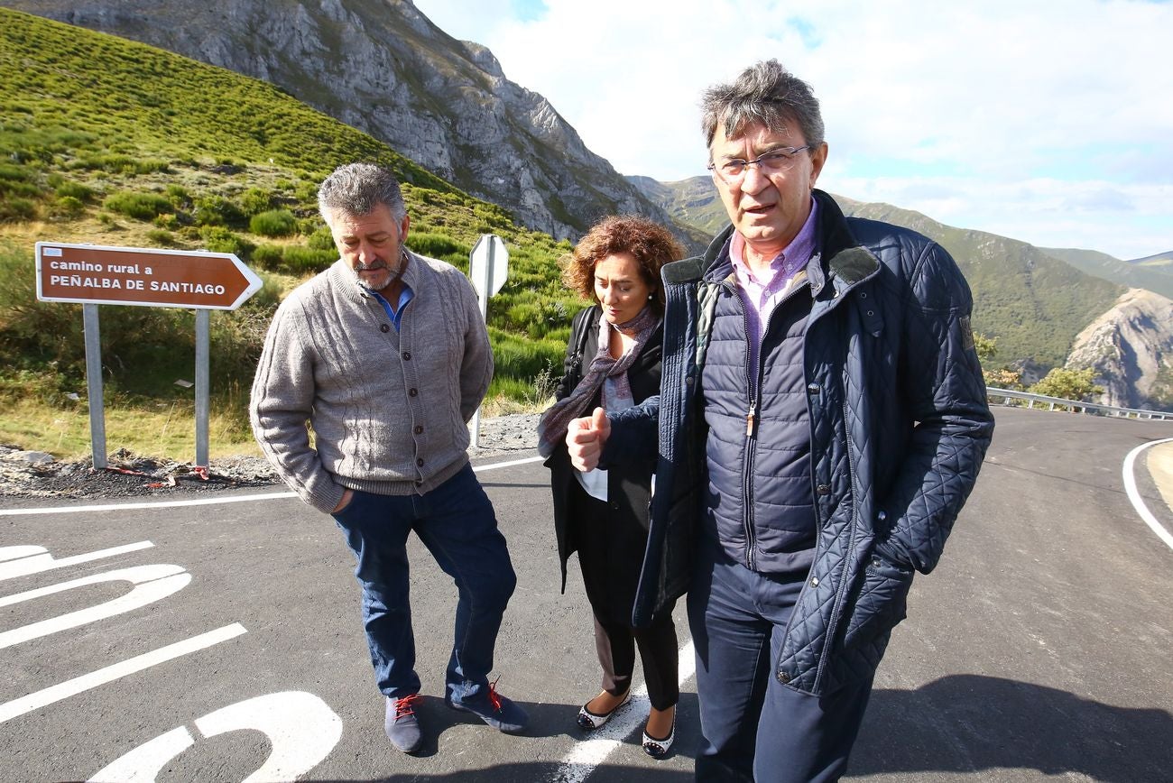 Visita a la carretera de acceso a Peñalba de Santiago desde el Mirador de la Cruz