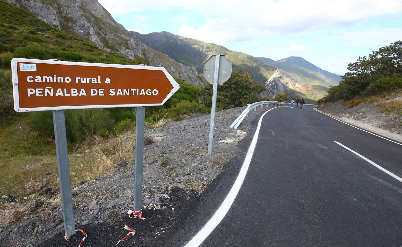 Visita a la carretera de acceso a Peñalba de Santiago desde el Mirador de la Cruz