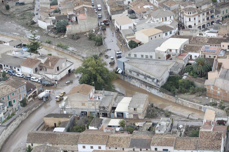 Los efectivos de la UME colaboran en las tareas de recuperación de las zonas afectadas por las inundaciones de Mallorca