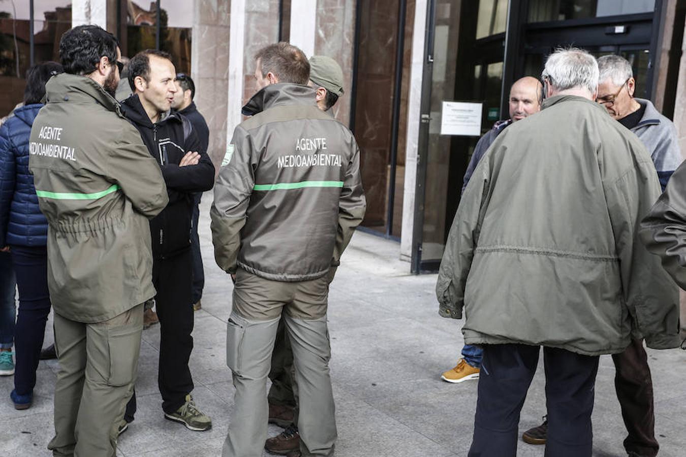 Fotos: Concentración de agentes forestales en León