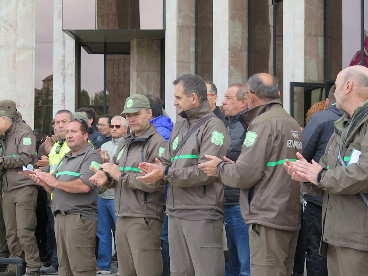 Fotos: Concentración de agentes forestales en León