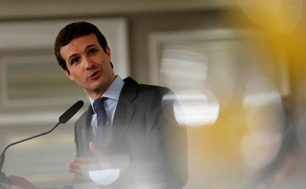 Casado pide que no se confundan las críticas al PSOE con críticas a los andaluces