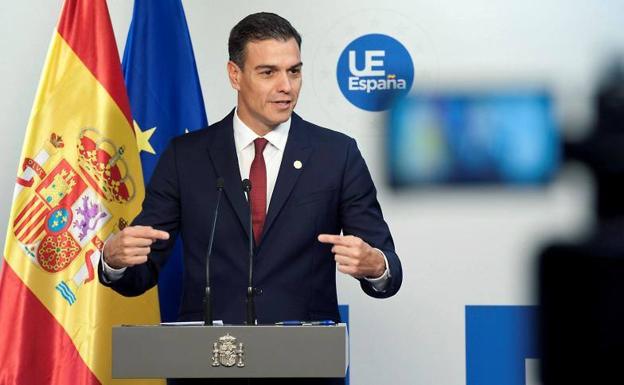 Pedro Sánchez, durante la rueda de prensa que ofreció este jueves en Bruselas.